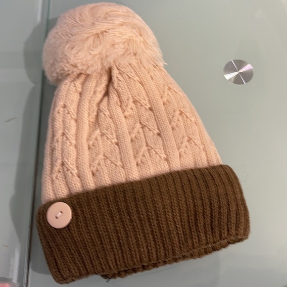 NWT- 3-1 Set of Winter Snow Riding Bonnet Caps for Ladies - Picture 5 of 5